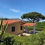 Villino Nel Bosco 카폴리베리