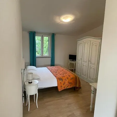 Villino Nel Bosco Holiday home