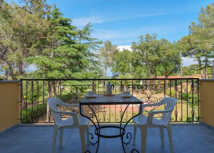 Villino Nel Bosco بيت للعطل كابوليفيري