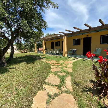 Villino Nel Bosco Tatil Evi *