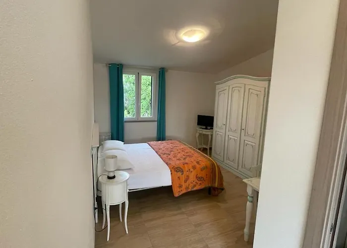 Villino Nel Bosco Feriehus